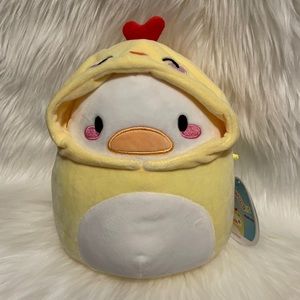 Squishmallow- 8" claire's exclusive noodles the chicken